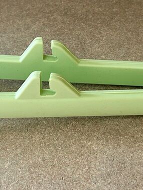 Crofton Light Green Plastic spoon with pot rest